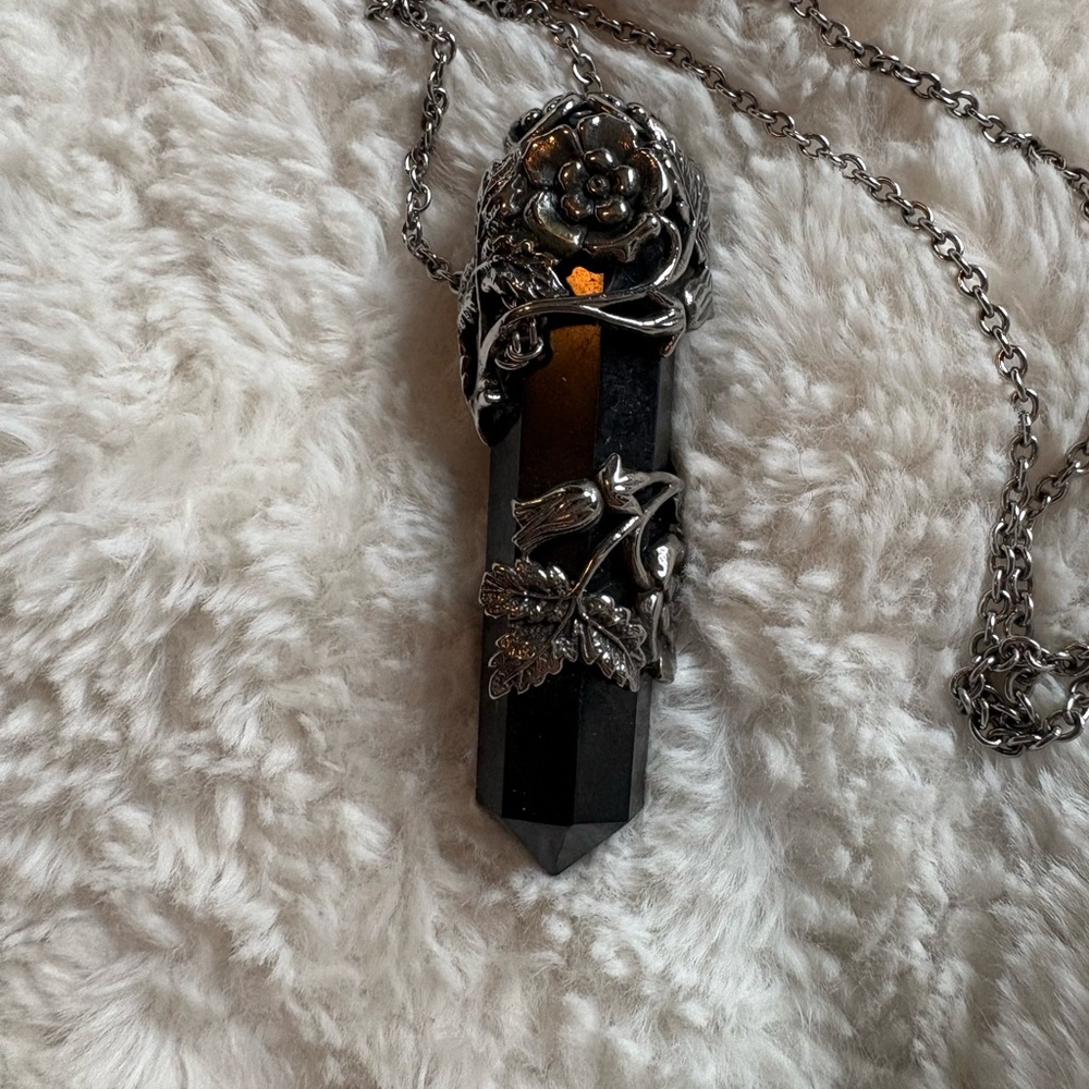 Shungite Floral Wrap